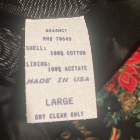 Vintage On Tour Christmas Vest - Picture 7 of 8